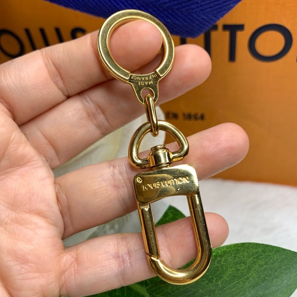 Louis Vuitton Eno Cles Gold/bag extender - Picture 7 of 13